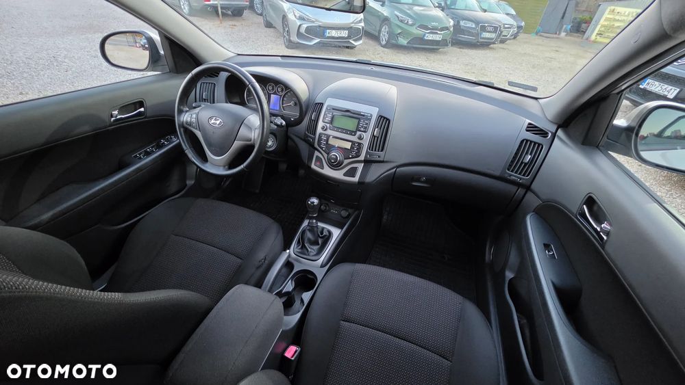 Hyundai i30 1.4 Comfort EU5 - 34