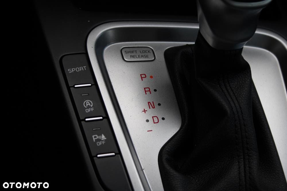 Kia XCeed - 19