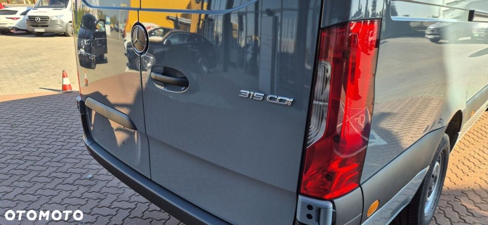Mercedes-Benz Sprinter Sprinter - 4
