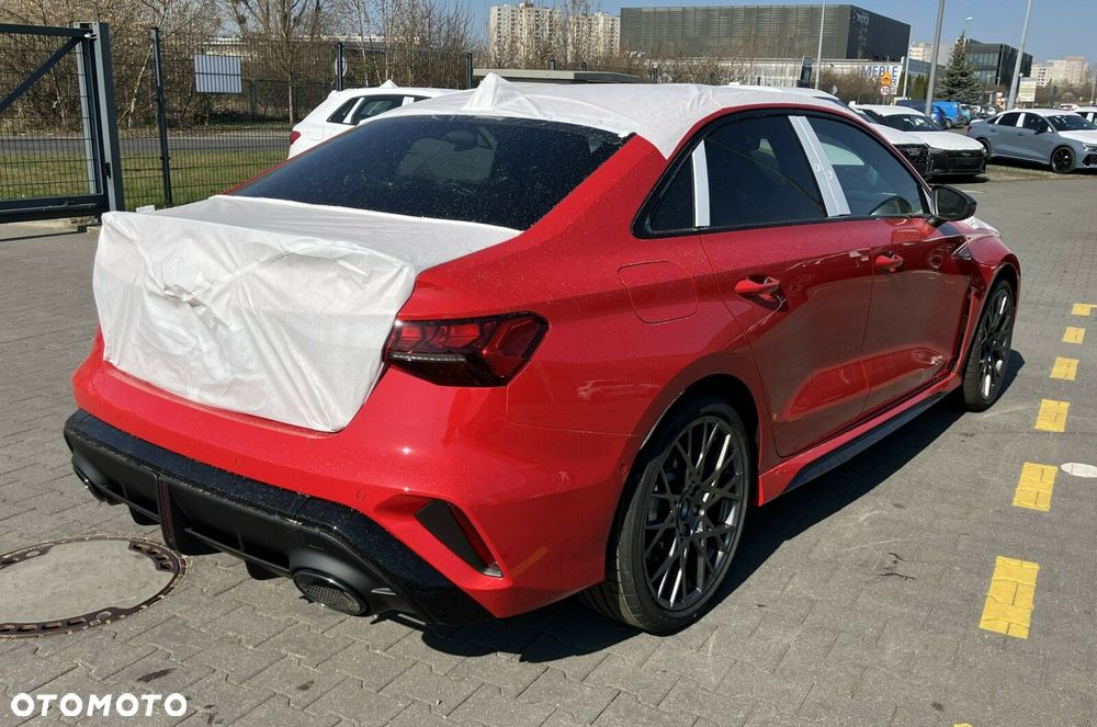 Audi RS3 Limousine - 8