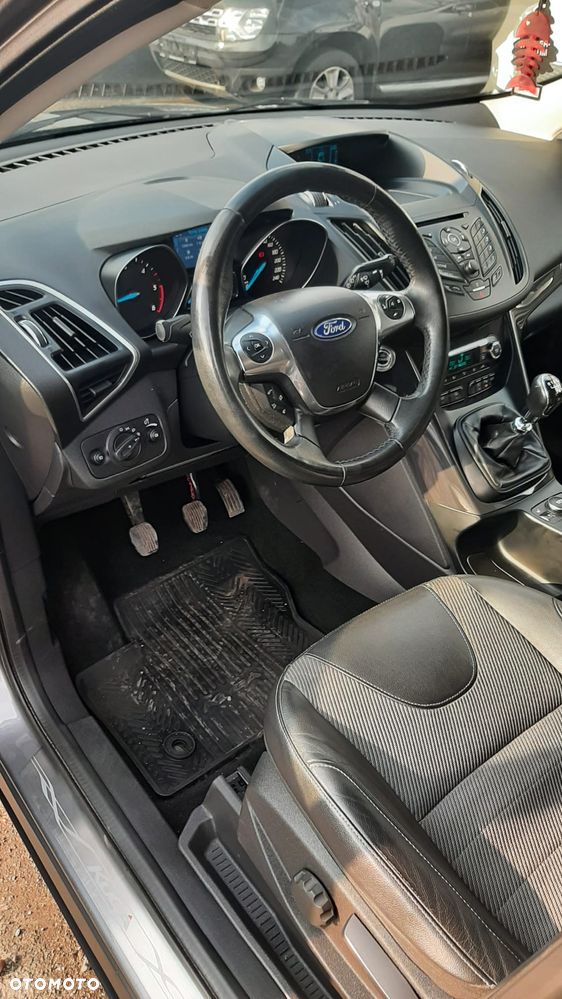 Ford Kuga 2.0 TDCi 4WD Titanium - 14