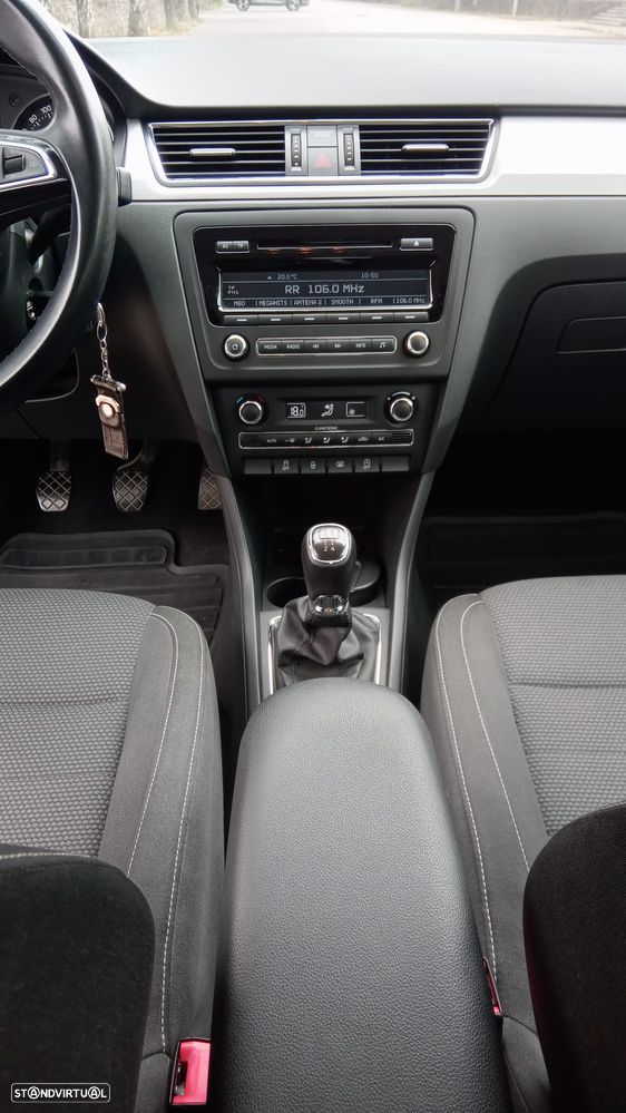 Skoda Rapid Spaceback 1.6 TDi Elegance - 11