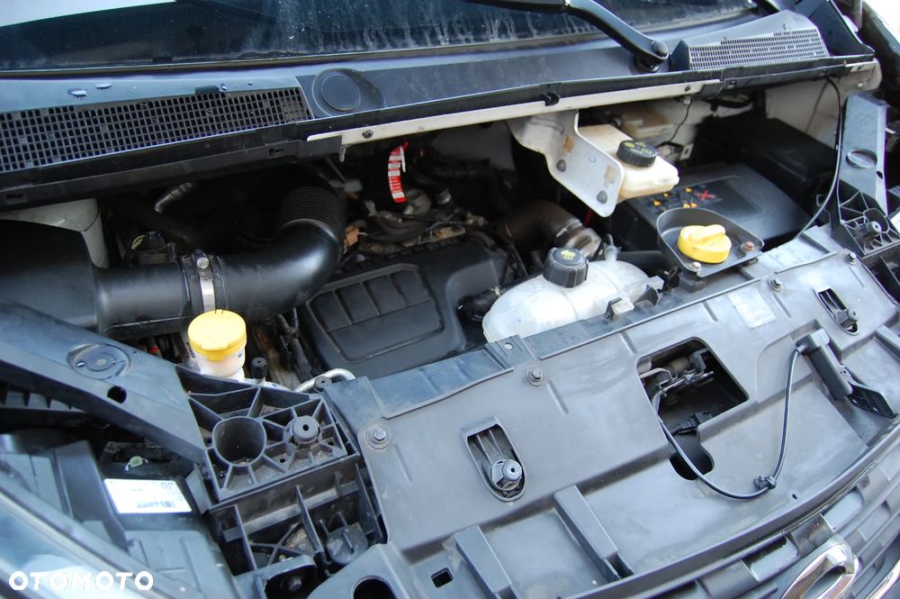 Renault Trafic Vivaro NV300 - 26