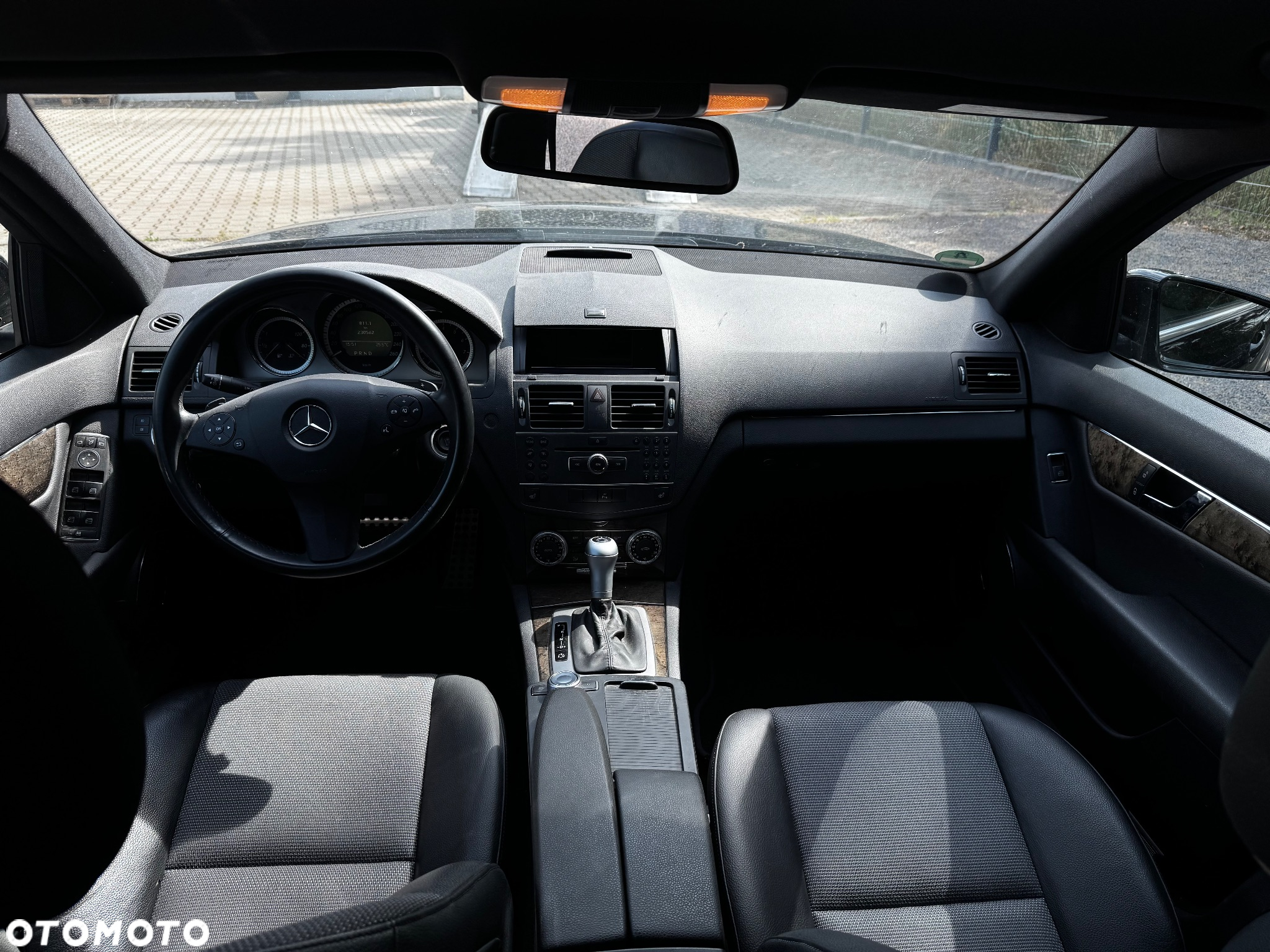 Mercedes-Benz Klasa C 180 T BlueEFFICIENCY 7G-TRONIC Avantgarde - 9