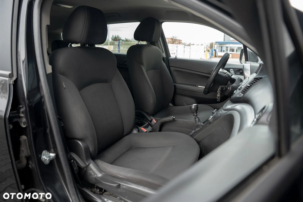 Chevrolet Orlando - 24