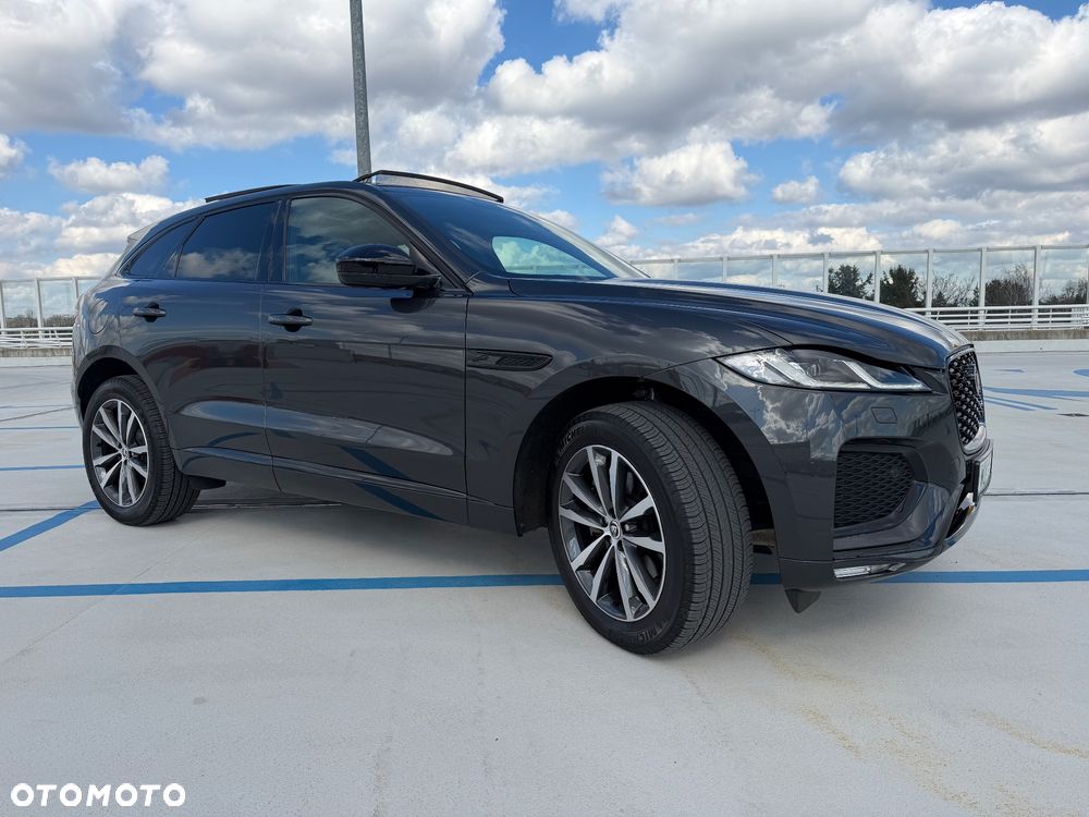 Jaguar F-Pace - 8