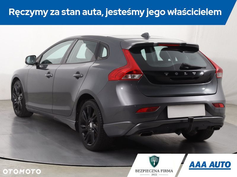 Volvo V40 - 6