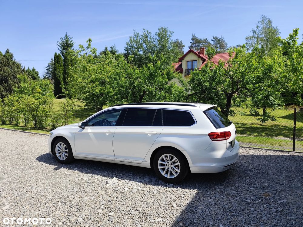 Volkswagen Passat 2.0 TDI (BlueMotion Technology) Comfortline - 4