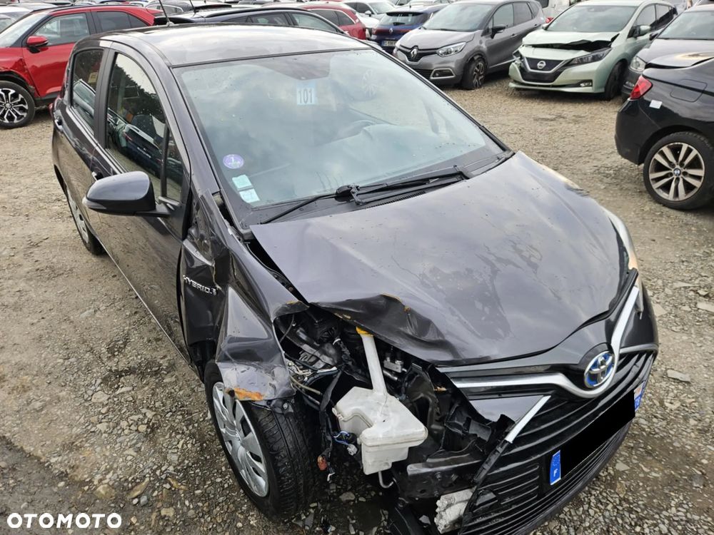 Toyota Yaris 1.5 VVT-i Lounge - 8