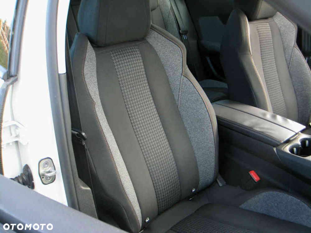 Peugeot 3008 1.5 BlueHDi Active S&S - 9