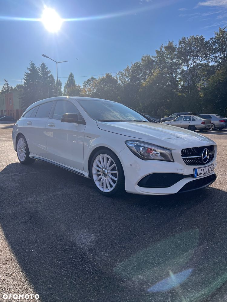 Mercedes-Benz CLA 250 4-Matic AMG Line - 3