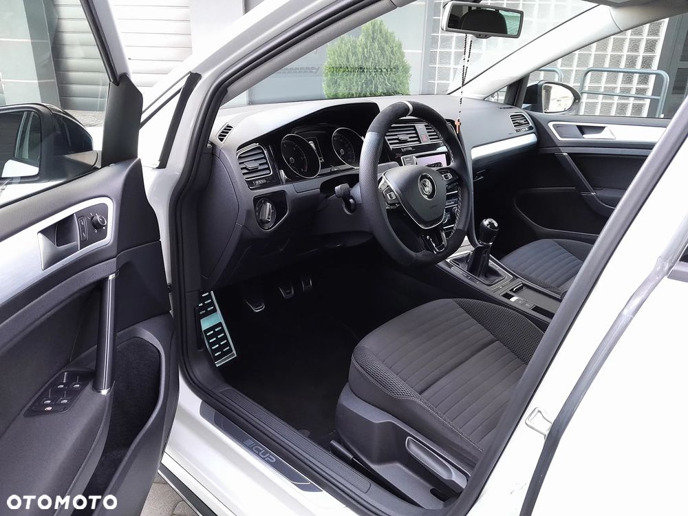 Volkswagen Golf 2.0 TDI BlueMotion Technology Cup - 7