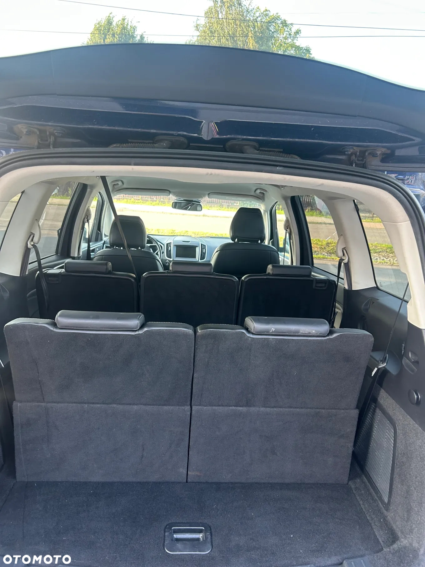 Ford Galaxy - 9