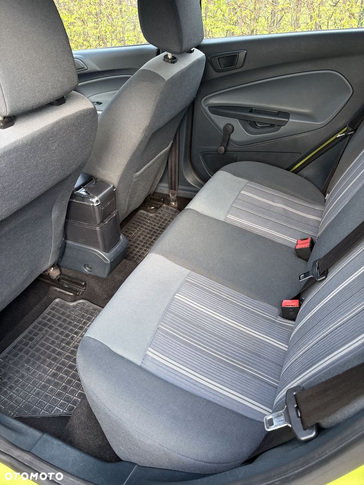 Ford Fiesta 1.25 Ambiente EU5 - 4