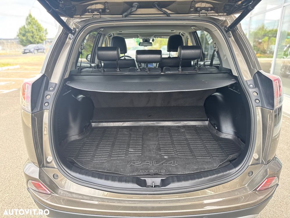 Toyota RAV4 - 26