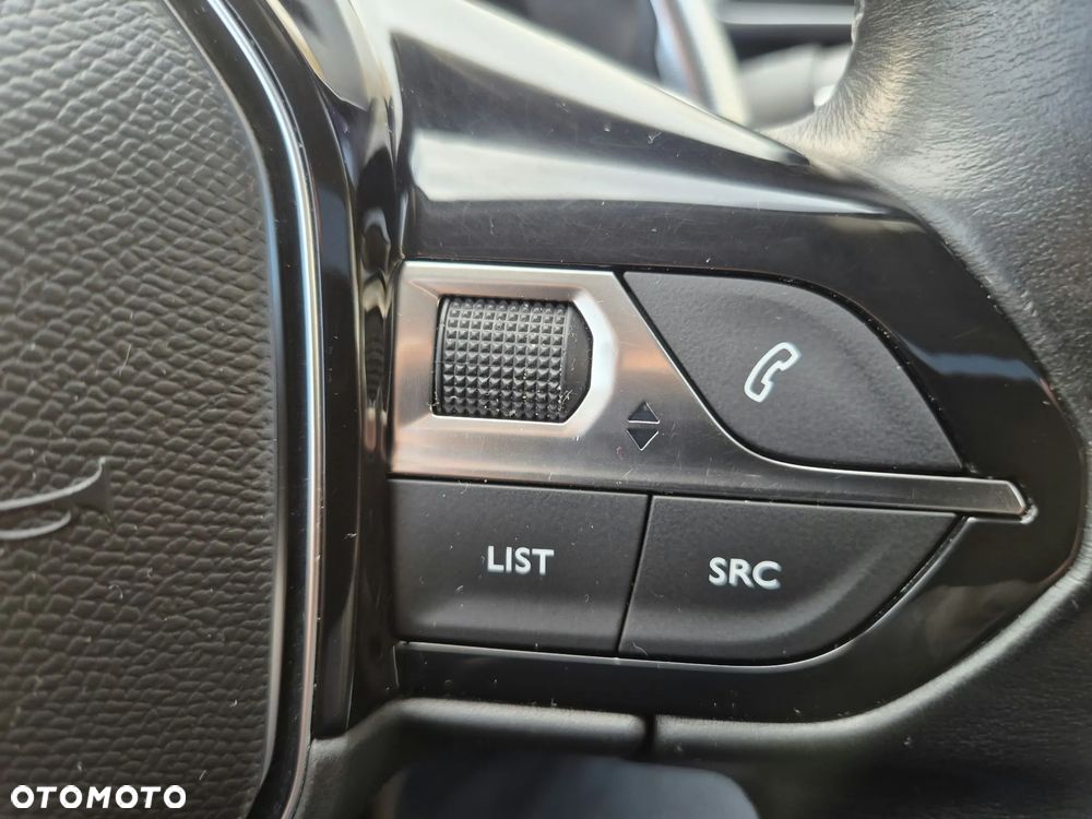Peugeot 3008 BlueHDi 120 Stop & Start EAT6 Allure - 22