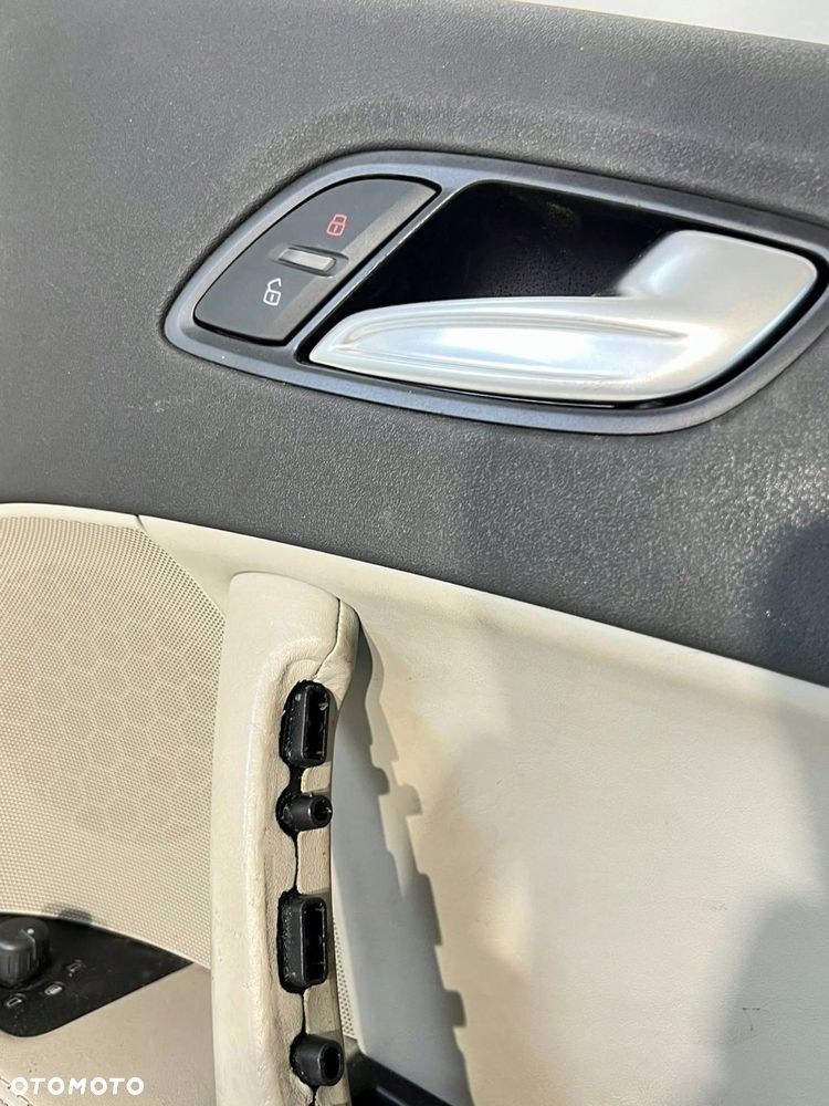 Audi TT TTS Mk2 2008 Boczki / Tapicerka drzwi / Komplet JASNA SKÓRA UK - 15