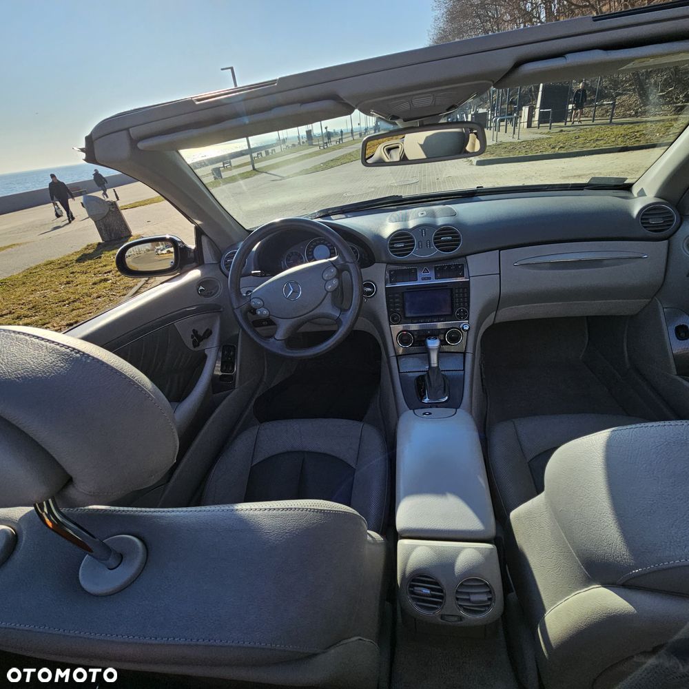 Mercedes-Benz CLK - 6