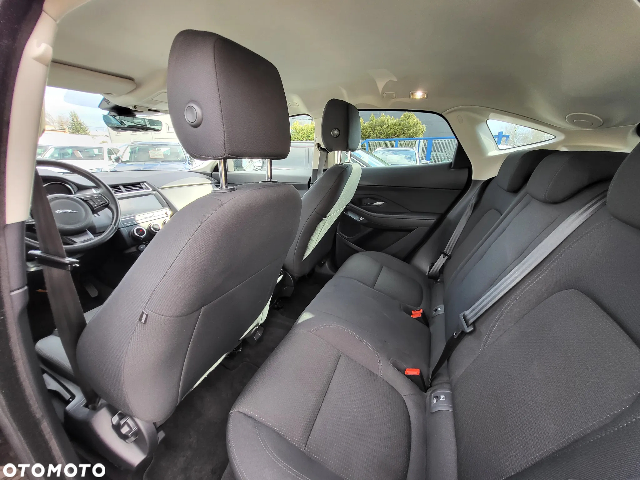 Jaguar E-Pace P200 AWD - 10