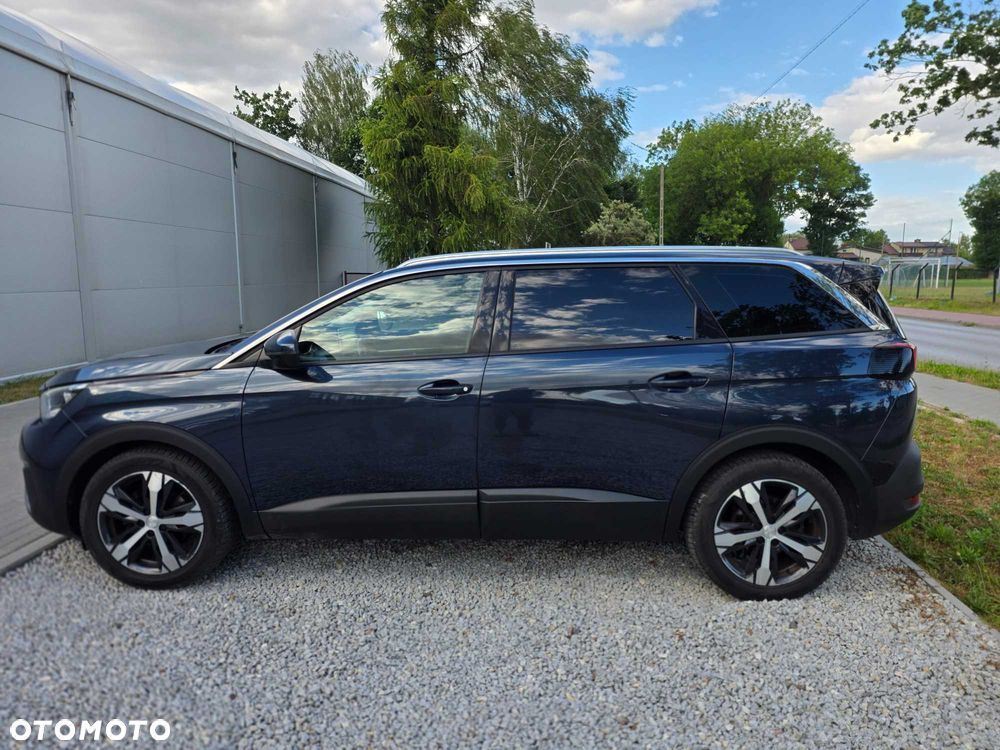 Peugeot 5008 - 5