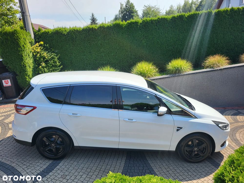Ford S-Max 2.0 TDCi Titanium PowerShift - 6