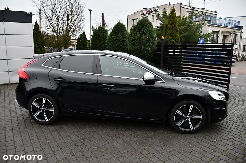 Volvo V40 D3 Geartronic RDesign - 28