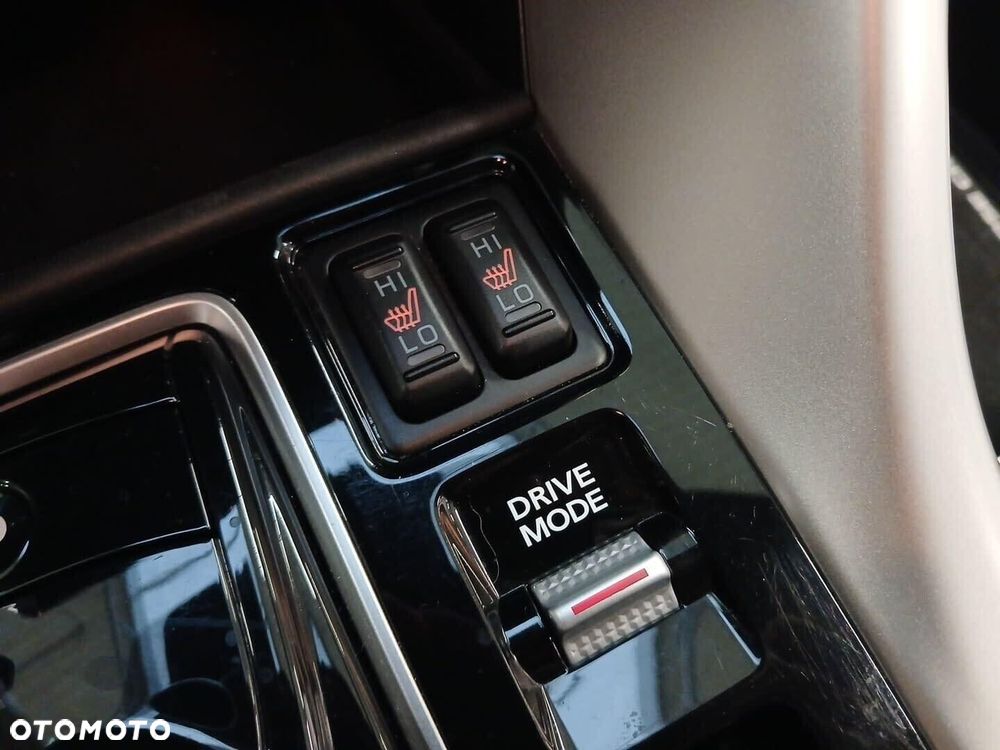 Mitsubishi Eclipse Cross - 20