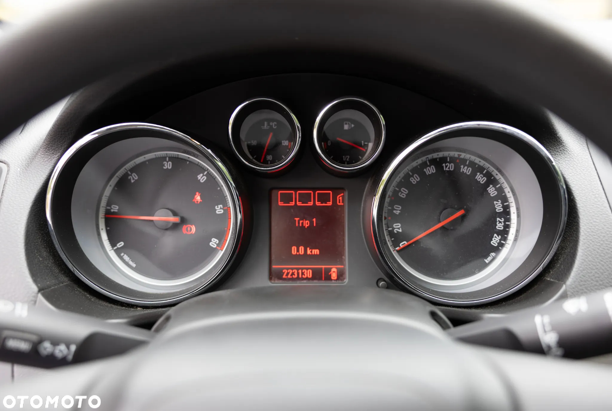 Opel Insignia 2.0 CDTI - 11
