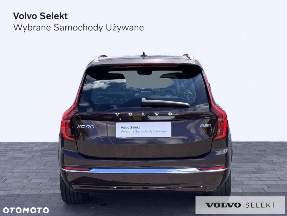 Volvo XC 90 - 9