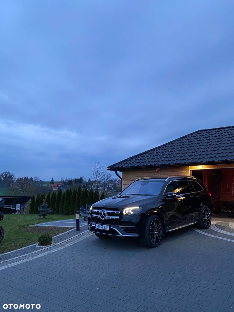 Mercedes-Benz GLS - 1