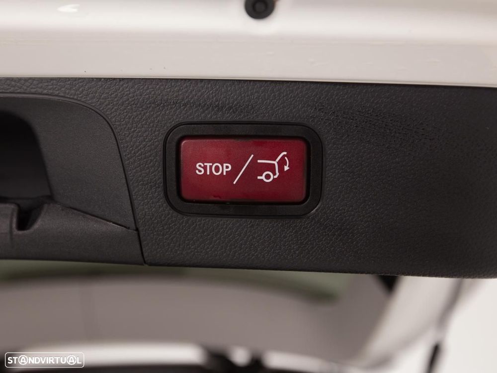 Mercedes-Benz GLC 300 de 4Matic - 15