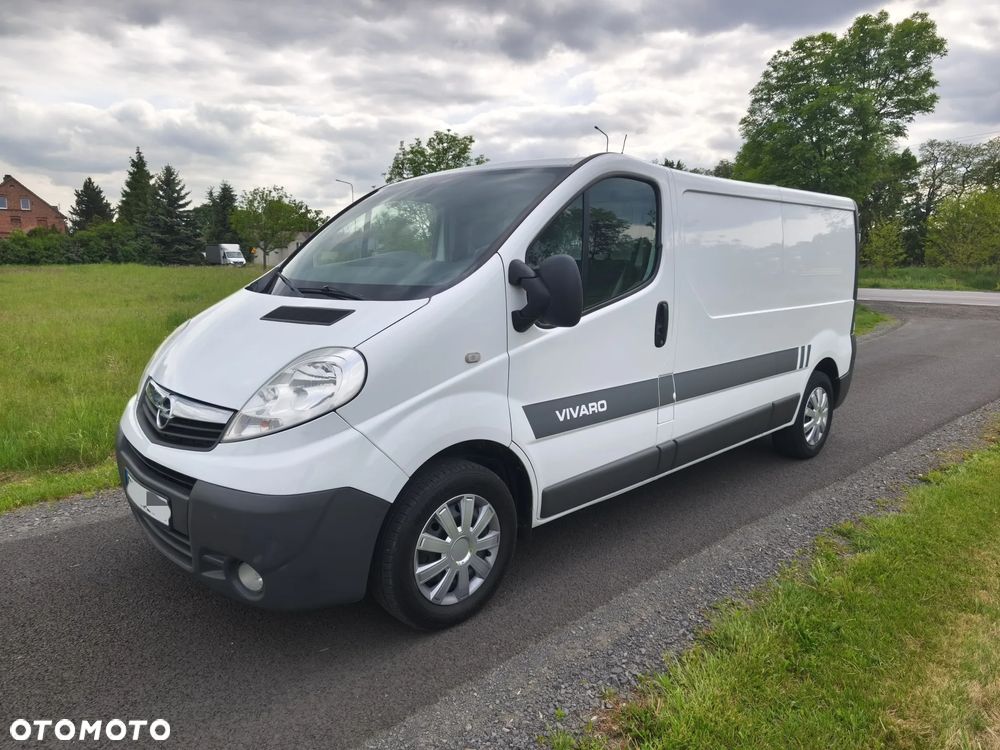 Opel Vivaro 2014R L2H1 2.0CDTi Klima Navi Tempomat Czujniki Hak Skrzydełka 115KM 6 Biegów Trafic - 2