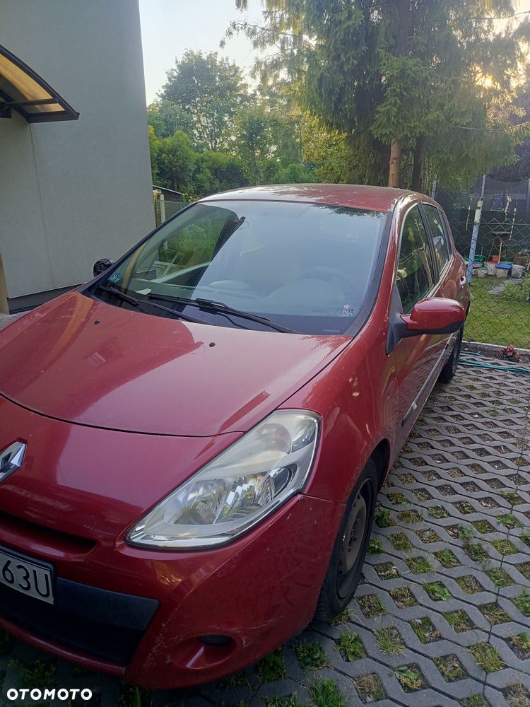 Renault Clio - 1