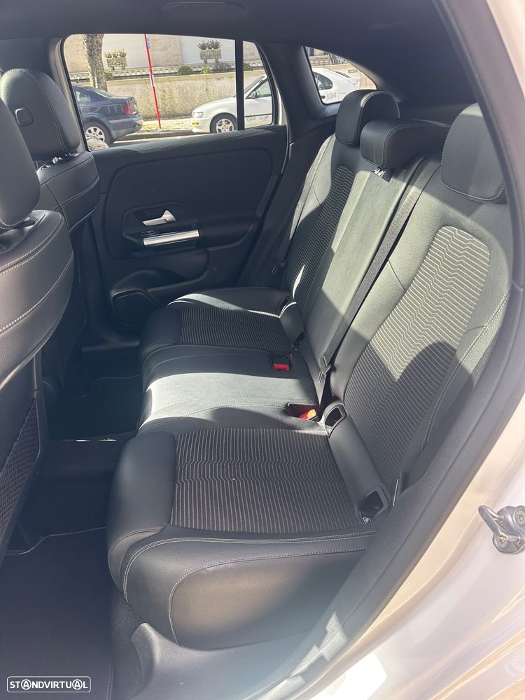 Mercedes-Benz GLA 200 d 8G-DCT Progressive - 16