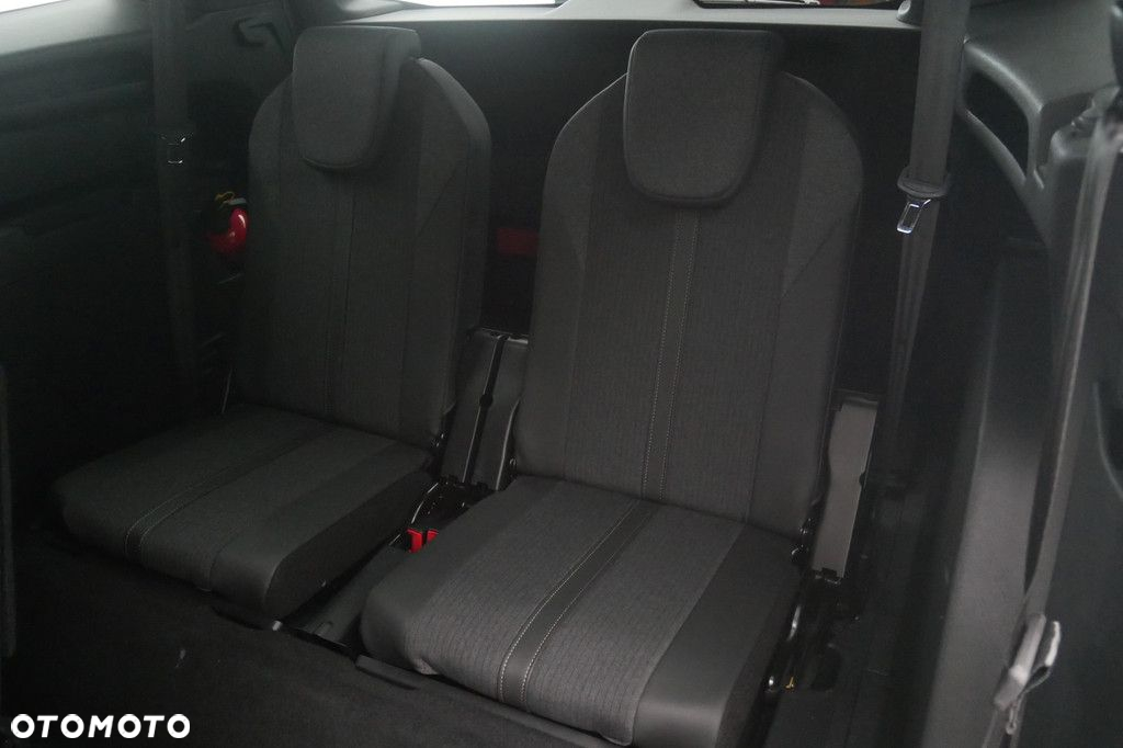Peugeot 5008 - 17