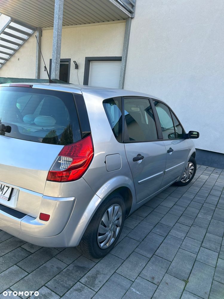 Renault Scenic - 8