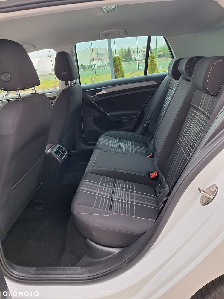 Volkswagen Golf 1.2 TSI BlueMotion Technology Lounge - 19