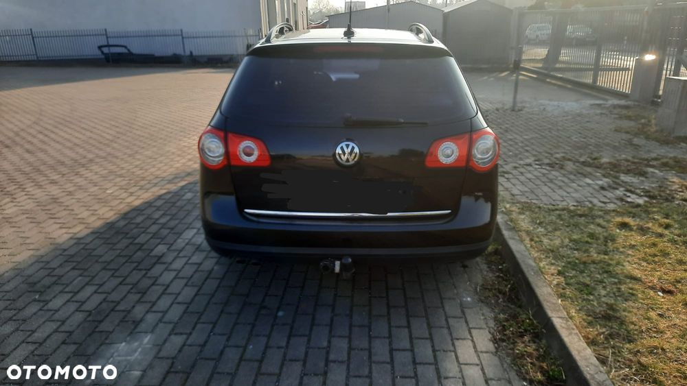 Volkswagen Passat 1.9 TDI Comfortline - 11