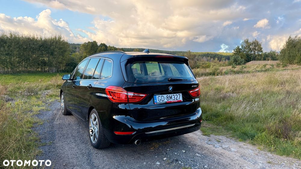 BMW Seria 2 218d Luxury Line - 4