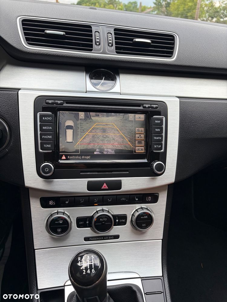 Volkswagen Passat 1.4 TSI R-Line - 13