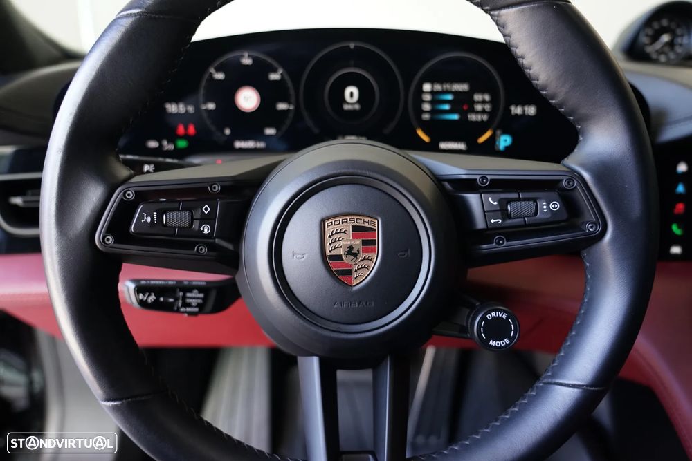 Porsche Taycan Turbo - 16