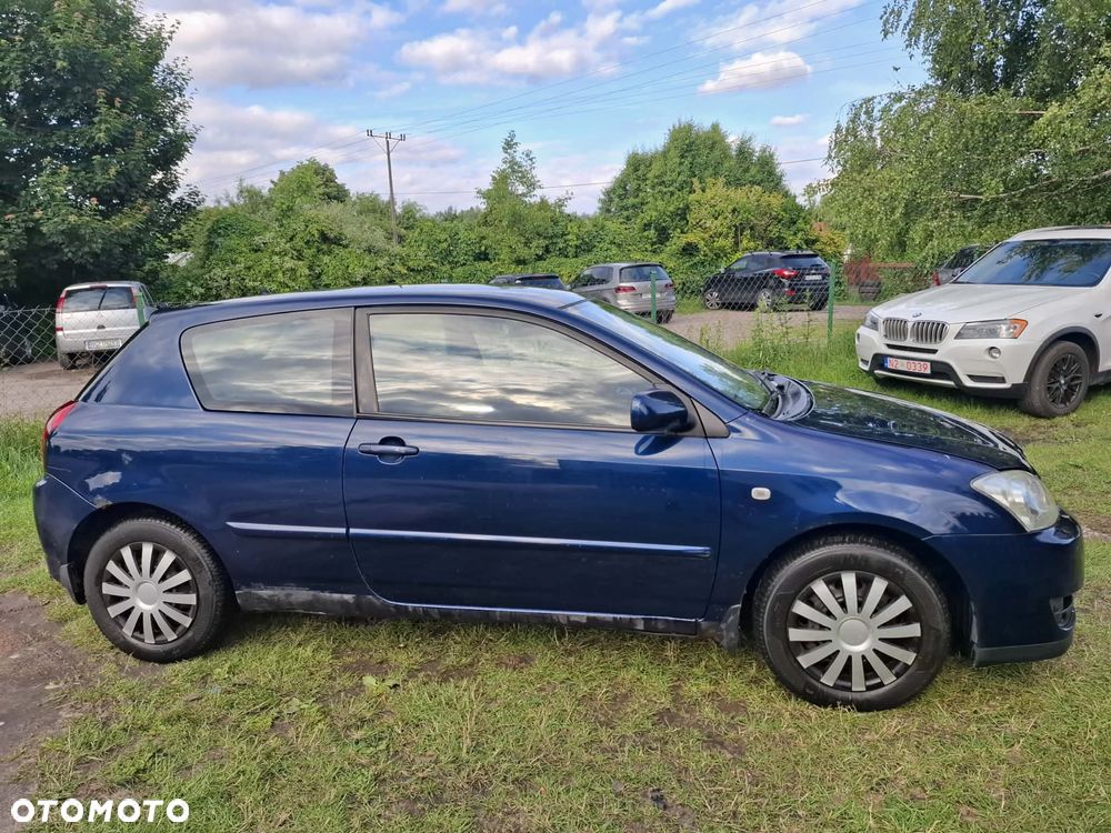 Toyota Corolla - 3