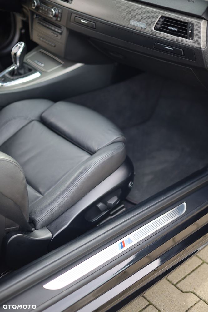 BMW Seria 3 335i M Sport Edition - 15