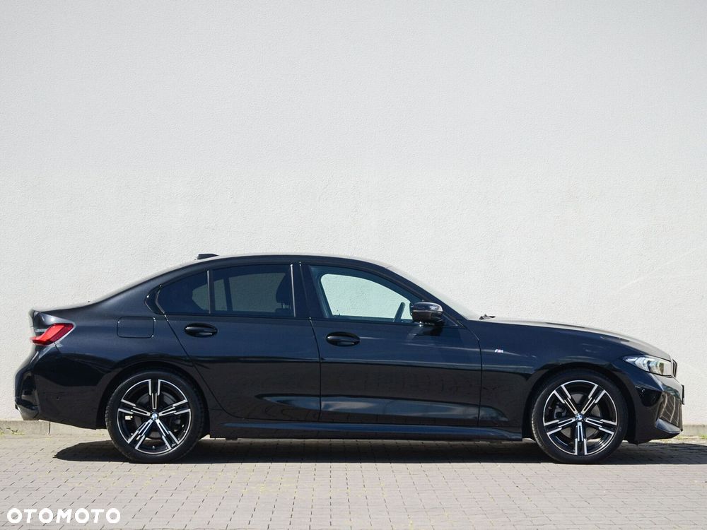 BMW Seria 3 320d xDrive mHEV M Sport - 12
