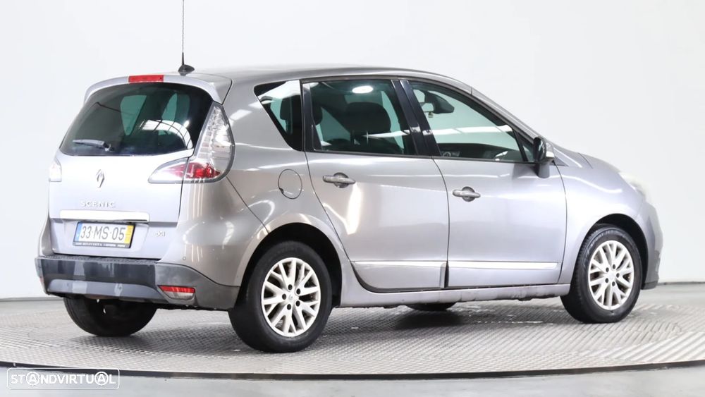 Renault Scénic 1.5 dCi Bose Edtion SS - 2