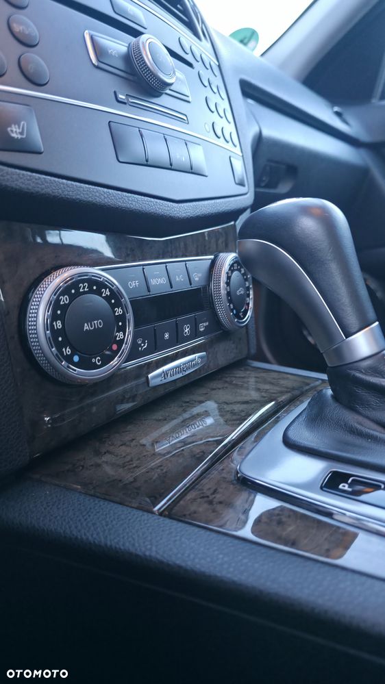 Mercedes-Benz Klasa C 200 (BlueEFFICIENCY) 7G-TRONIC Avantgarde - 17