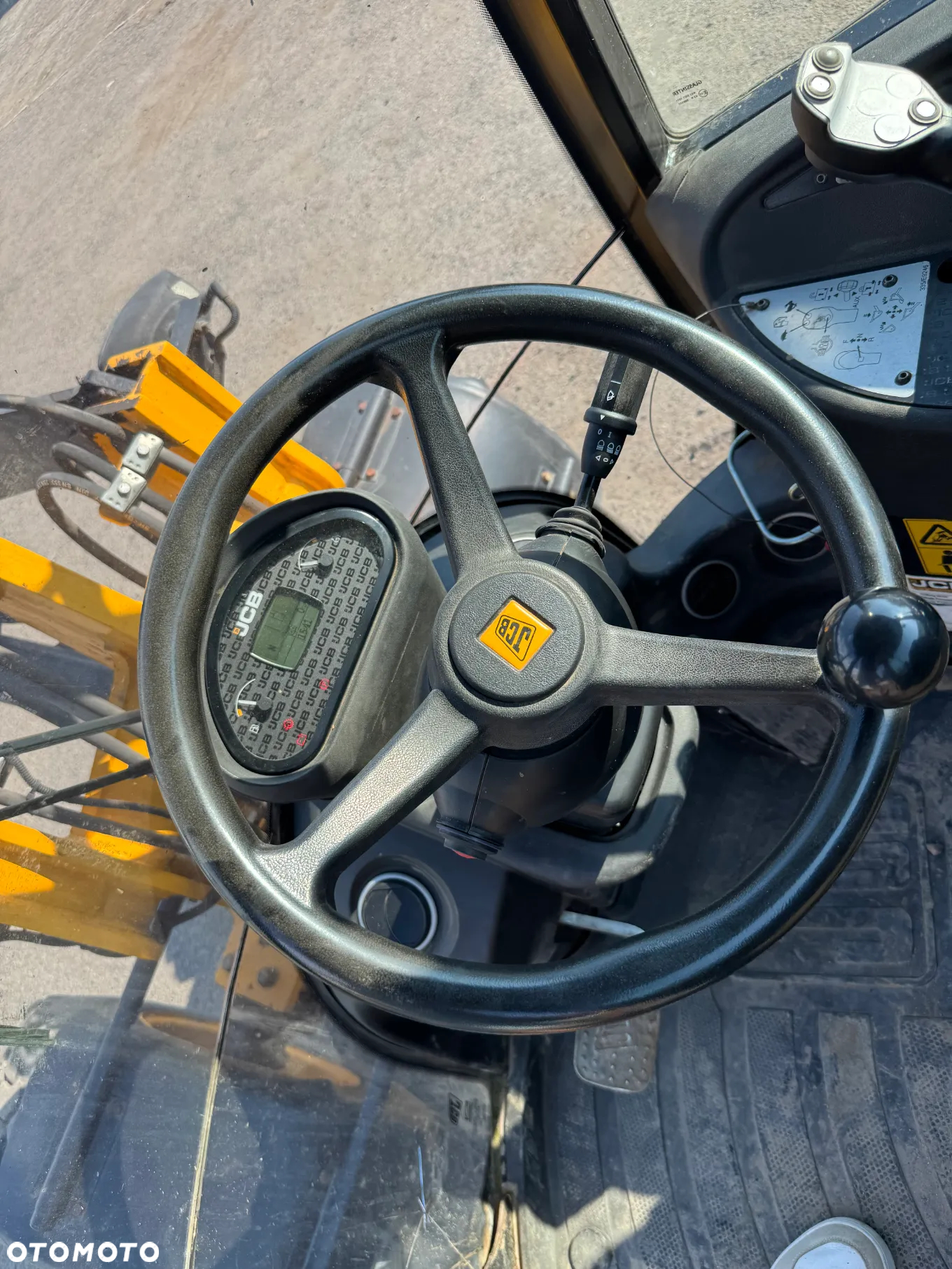 JCB 407 - 15