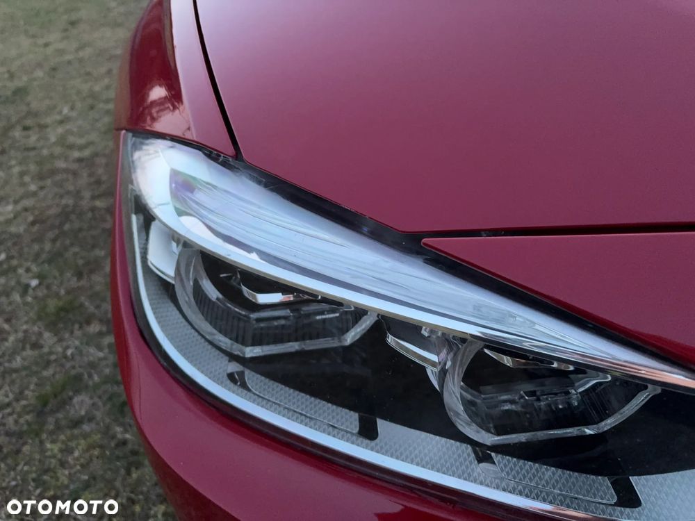 BMW Seria 3 340i xDrive Edition M Sport Shadow - 21