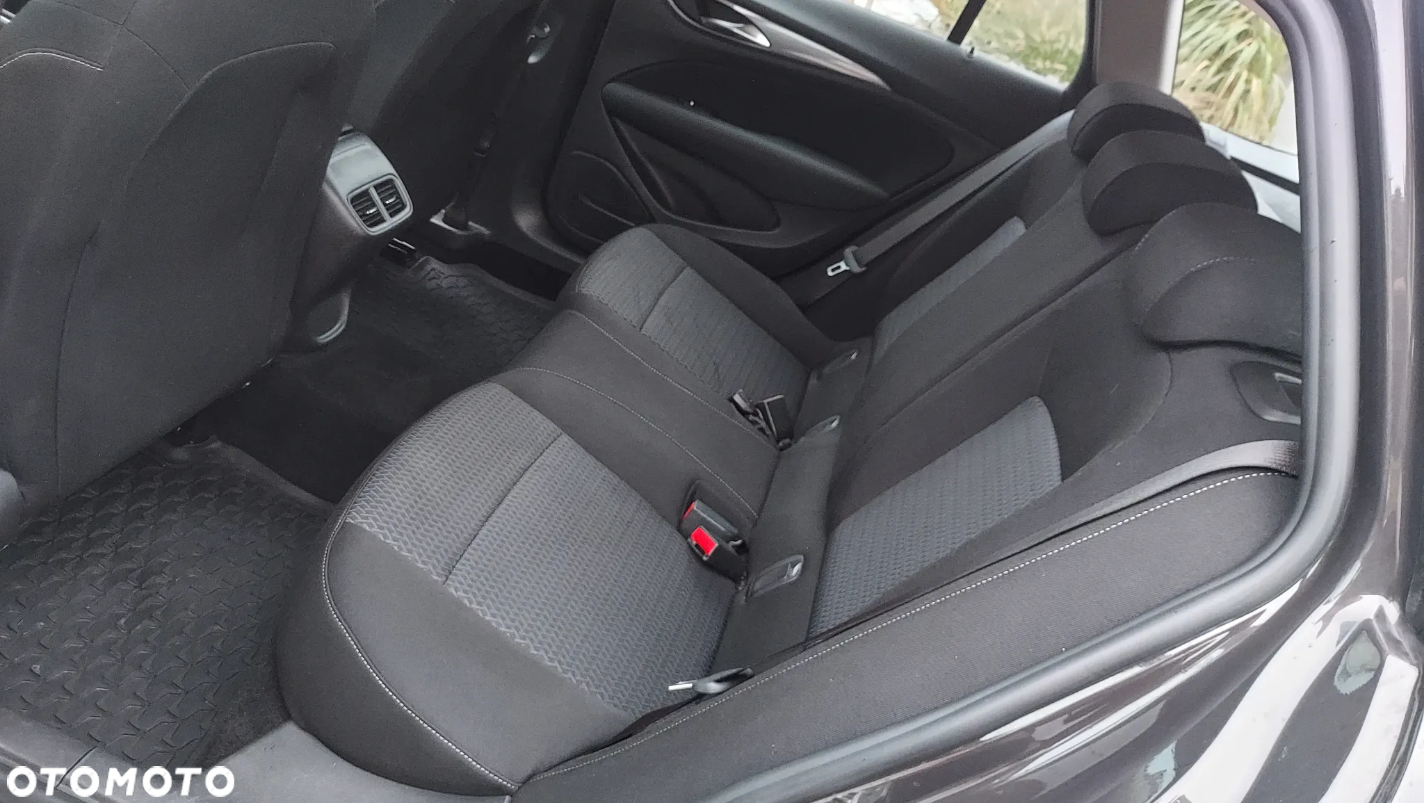 Opel Insignia Grand Sport 1.5 Diesel Business Elegance - 25