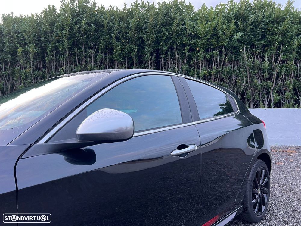 Alfa Romeo Giulietta 1.6 JTDM Distinctive - 22